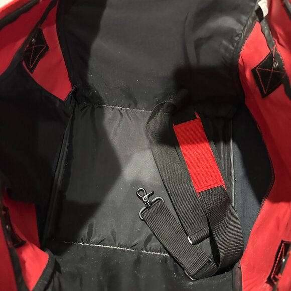 BMW RACING DUFFLE BAG - Picture 11 of 14